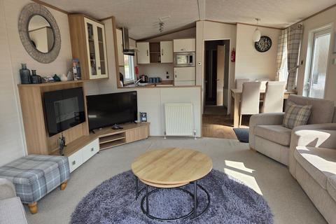 3 bedroom park home for sale, Lakeside, Finlake Holiday Resort, Chudleigh TQ13 0EJ