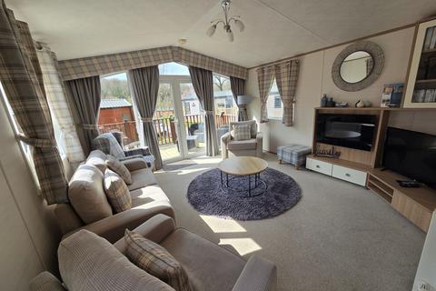 3 bedroom park home for sale, Lakeside, Finlake Holiday Resort, Chudleigh TQ13 0EJ