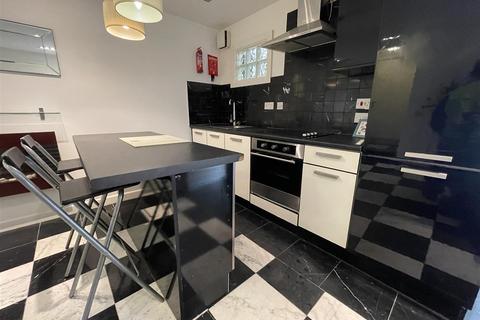1 bedroom apartment to rent, The Parade, Roath, Cardiff