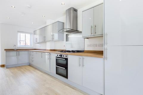 3 bedroom townhouse for sale, Langdon Road, Swansea, SA1