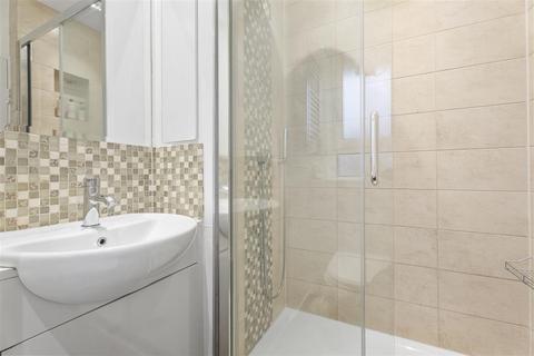 52 Wiltshire Close, London, SW3 2NT
