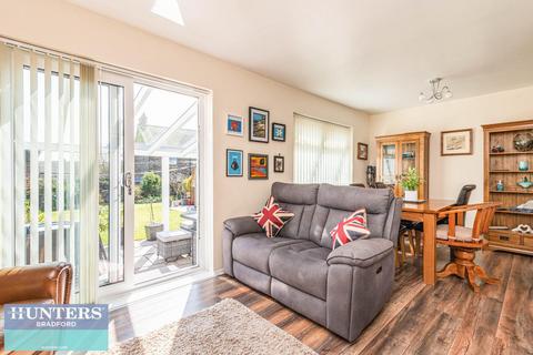 2 bedroom detached bungalow for sale, Montserrat Road Tong, Bradford, West Yorkshire, BD4 0QB