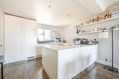 Charnwood Gardens, Docklands, London, E14