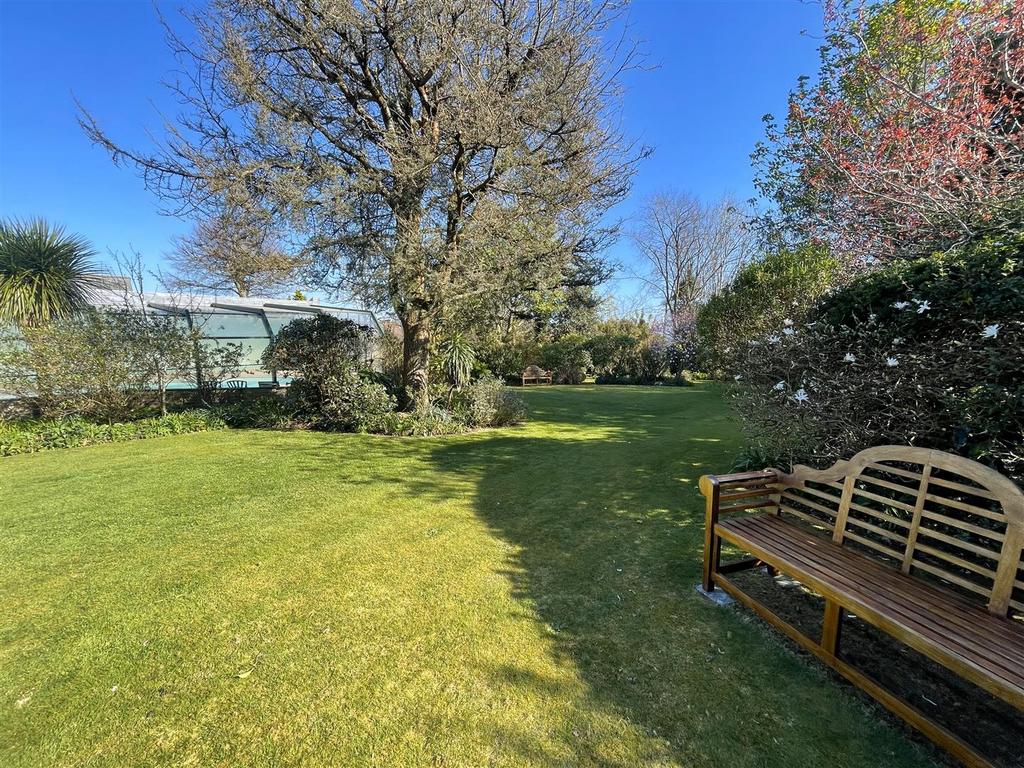 Communal gardens.jpg