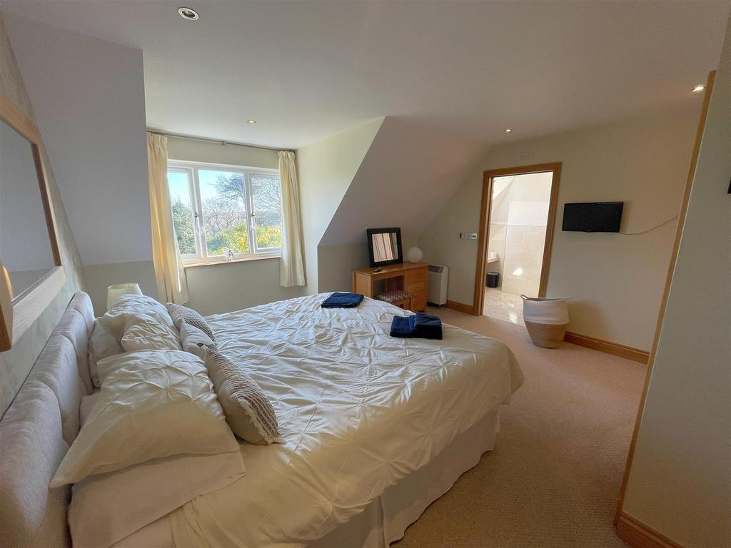Bedroom one 2.jpg