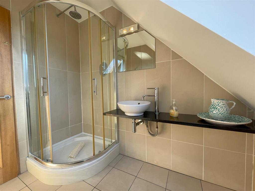 Shower room.jpg
