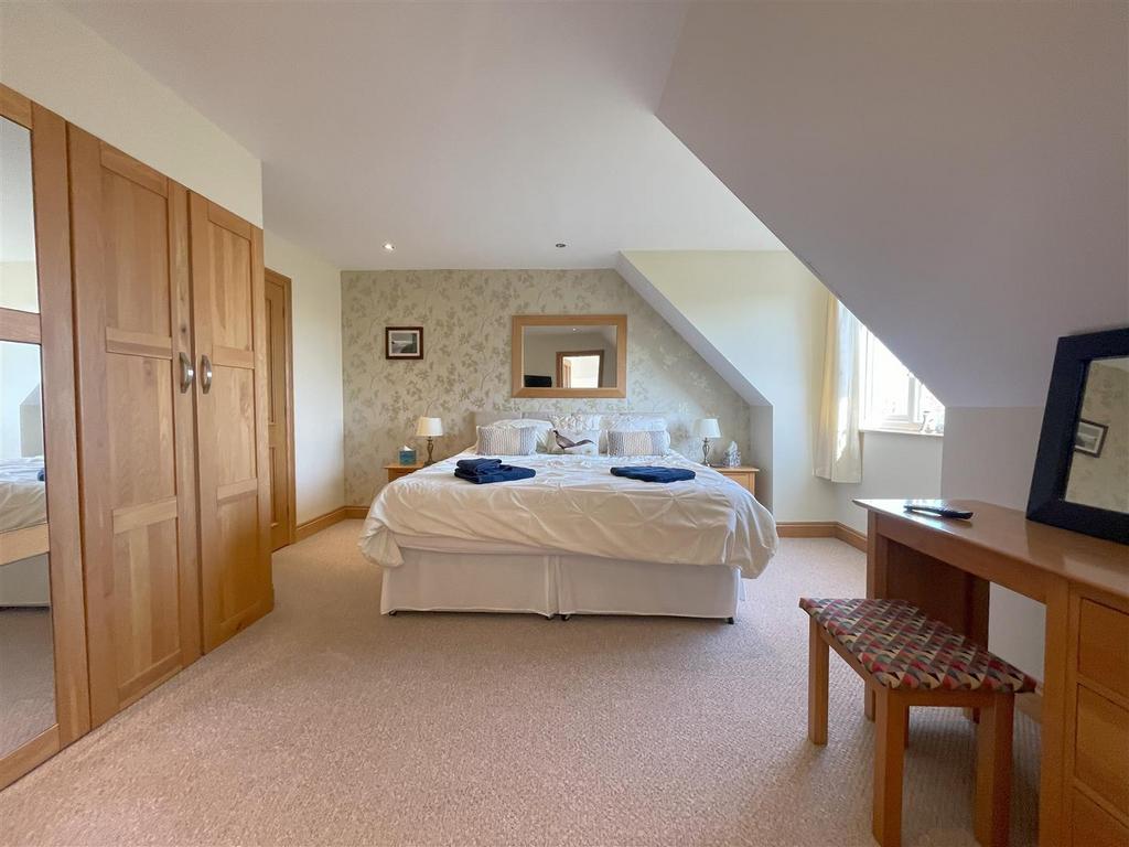 Bedroom one 3.jpg