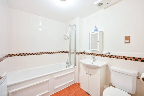 2 bedroom flat to rent, Jerome Place, Kingston, Kingston upon Thames, KT1