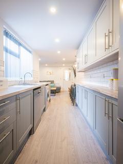 5 bedroom semi-detached house to rent, Winchester Street, Coventry CV1