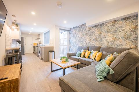 5 bedroom semi-detached house to rent, Winchester Street, Coventry CV1