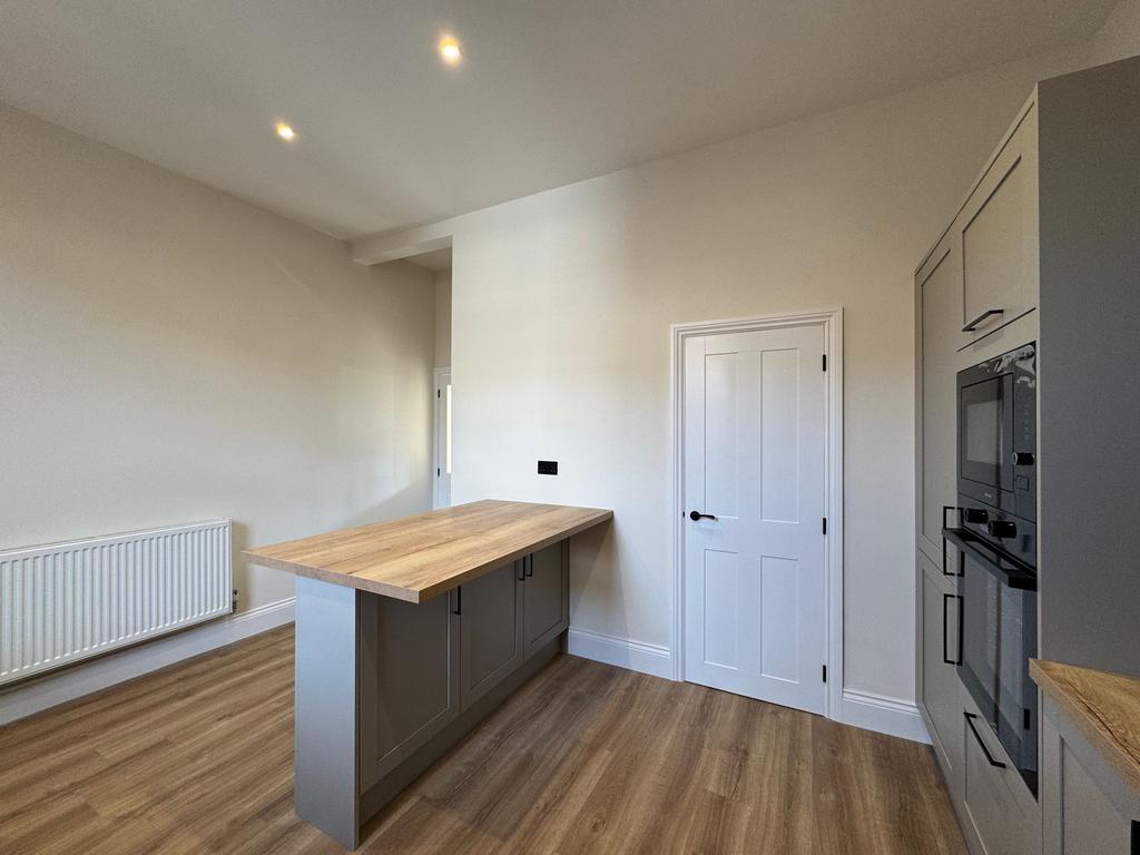 Dining kitchen