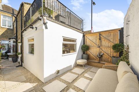 37 Whateley Road, London, SE22 9DE