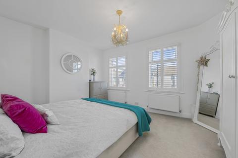 37 Whateley Road, London, SE22 9DE