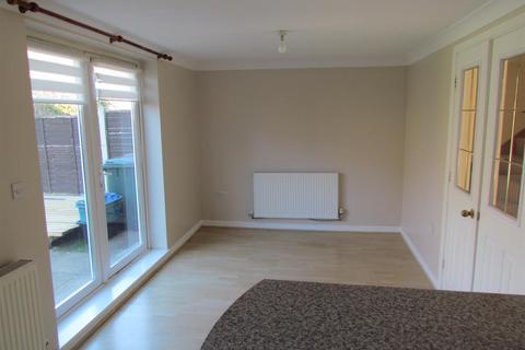 2 Grebe Way, Pickering, YO18 8TL