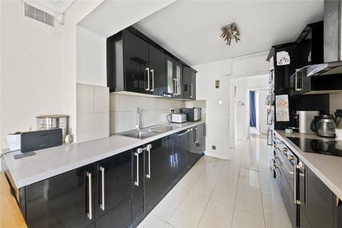 37 Barnfield, Iver, SL0 0AL