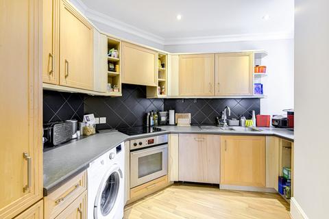 1 bedroom flat to rent, Mount Street, London