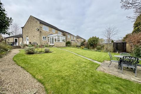 4 bedroom detached house for sale, Helted Way, Almondbury, Huddersfield, HD5 8XZ