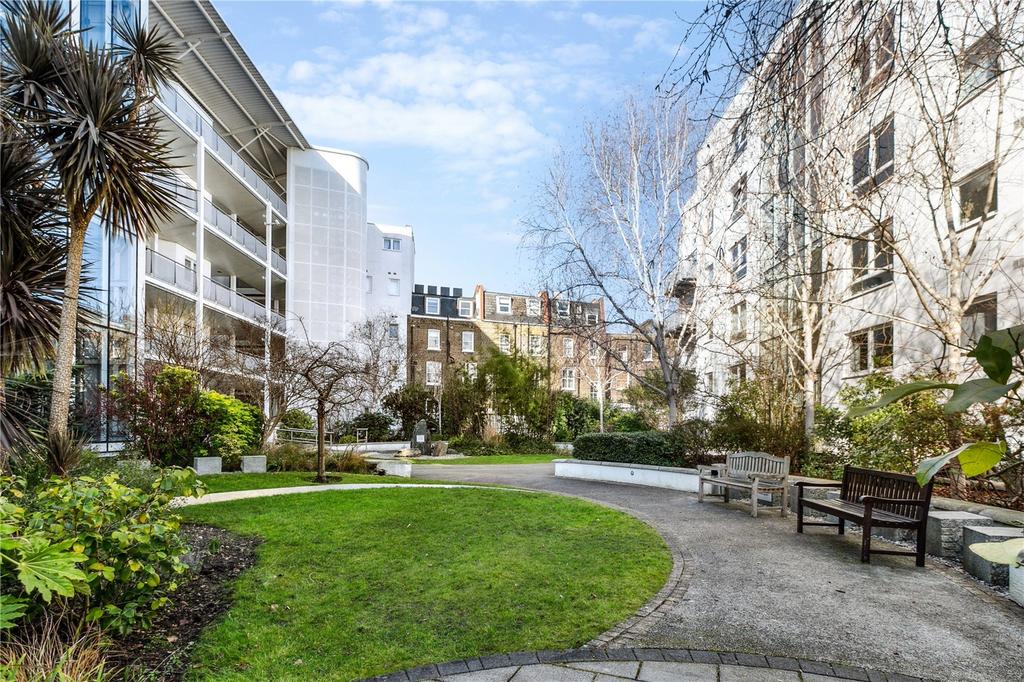 Commumal Gardens
