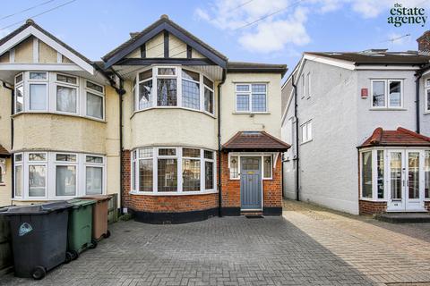 50 Queens Grove Road, London, E4 7BT