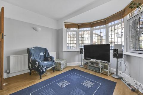 50 Queens Grove Road, London, E4 7BT