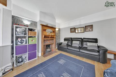 50 Queens Grove Road, London, E4 7BT
