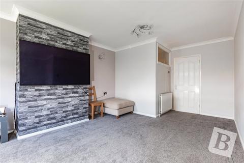 2 bedroom maisonette for sale, South Primrose Hill, Chelmsford, Essex, CM1