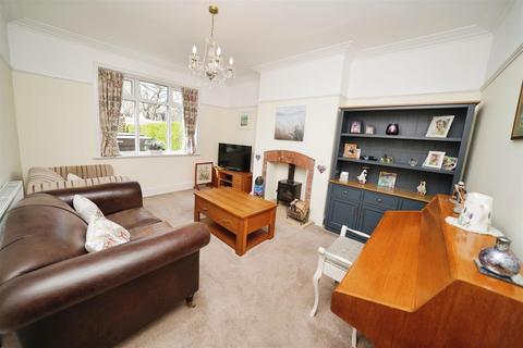 3 bedroom semi-detached house for sale, Elm Avenue, Hull