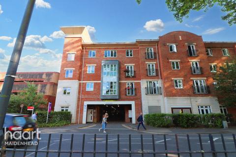 undefined, Grenfell Road, Maidenhead