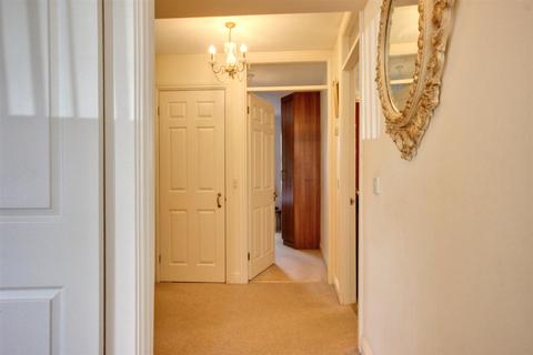 2 bedroom apartment for sale, Beverley Road, Willerby, Hull