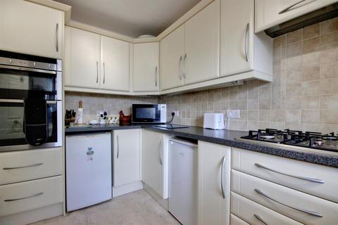 2 bedroom apartment for sale, Beverley Road, Willerby, Hull