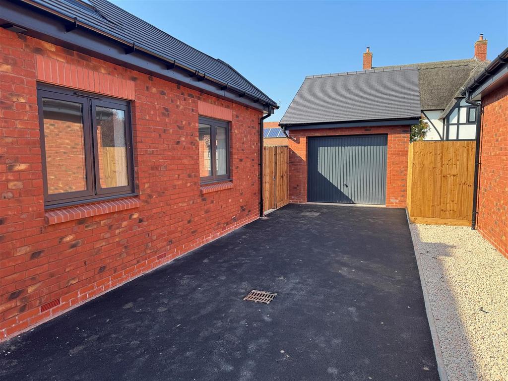 Driveway.jpg