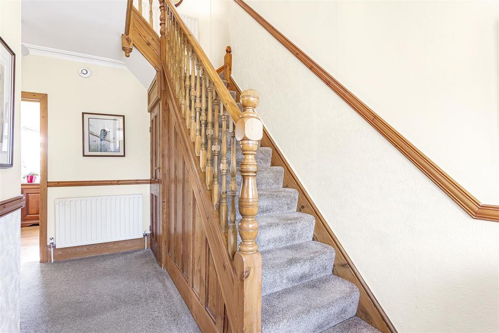 Hallway Stanwell Road.JPG