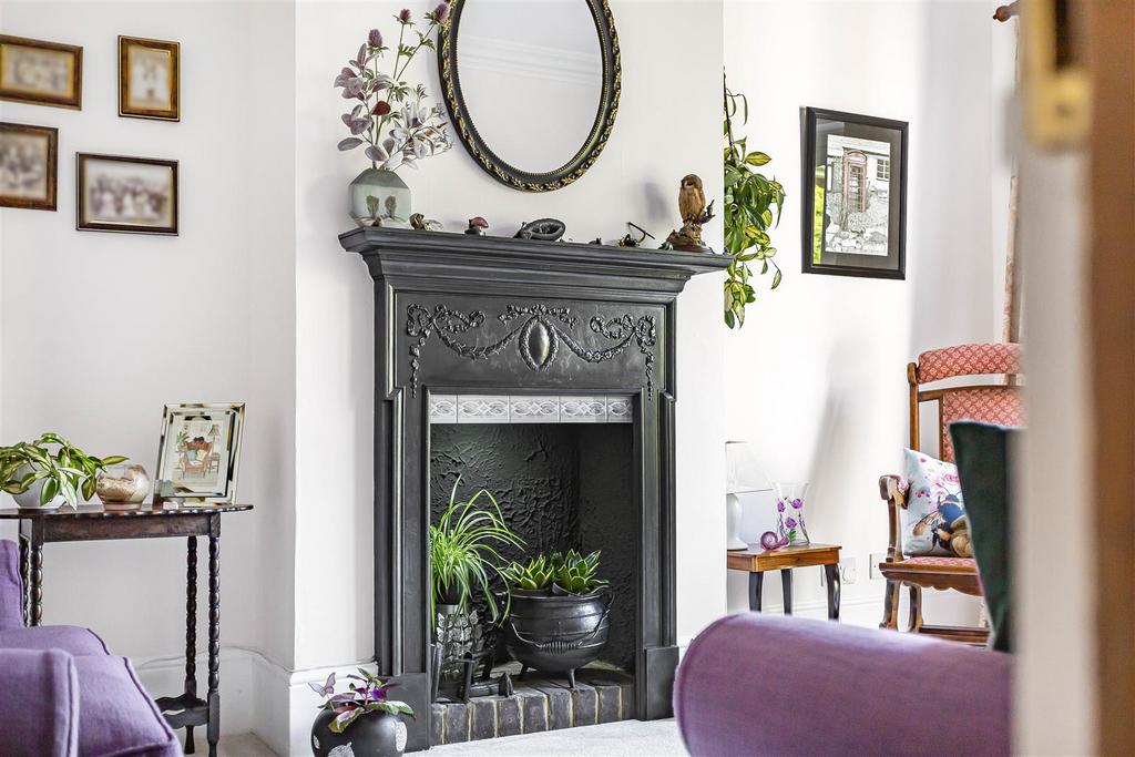 Fireplace Stanwell Road.JPG