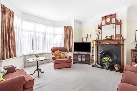 5 bedroom semi-detached house for sale, Stanwell Road, Ashford TW15