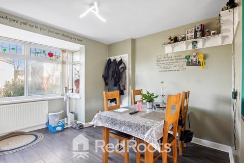 6 Alexandra Road, Bentley, Doncaster, DN5 0PB