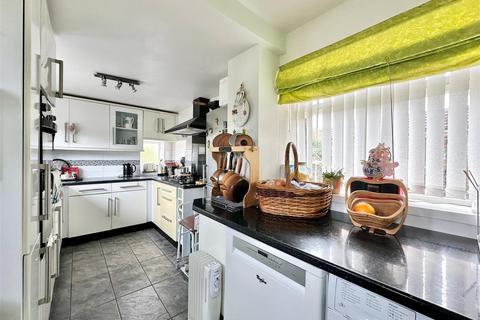 undefined, Diglands Close, High Peak SK22