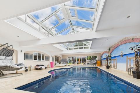 5 bedroom detached house for sale, Debdale, Orton Waterville, PE2