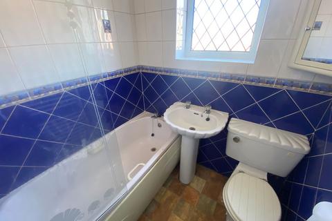 201 Denton Lane, Chadderton, Oldham, OL9 9DQ