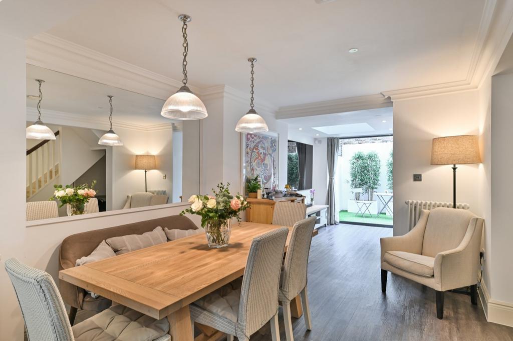 Dining/Snug/Garden