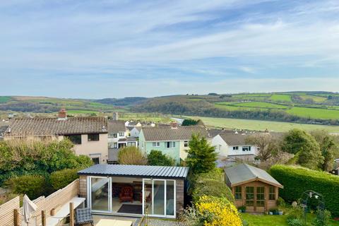 13 Marshall Avenue, Wadebridge, PL27 6BB