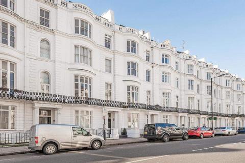 2 bedroom apartment for sale, Gloucester Terrace, London, W2