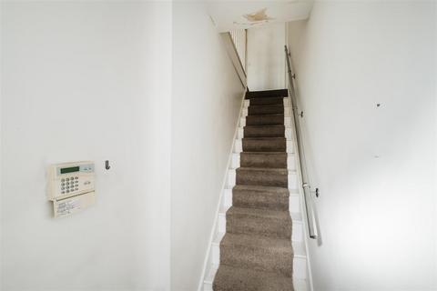 2 bedroom flat for sale, Woodlands Gardens, Walthamstow