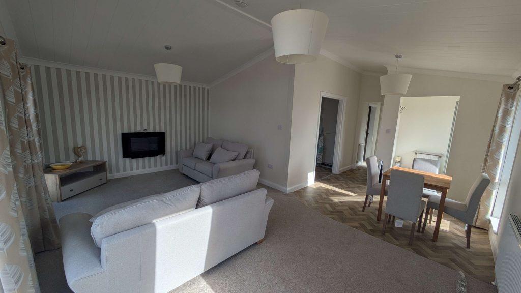 Lounge.2.jpg