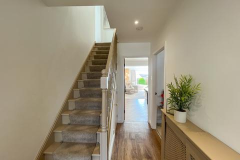 27 Garsdale, Birtley, Chester Le Street, DH3 2EZ