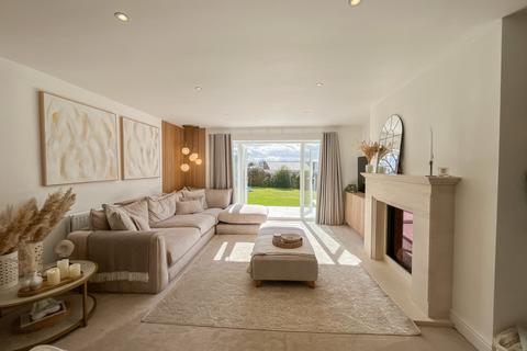 27 Garsdale, Birtley, Chester Le Street, DH3 2EZ