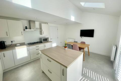31 Bentley Grove, Peterborough, PE3 6GY