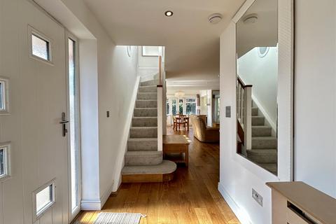 3 bedroom detached house for sale, Lutley Avenue, Halesowen