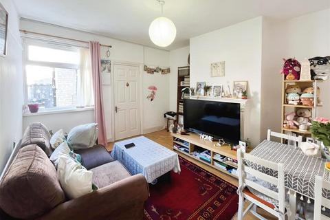 2 bedroom flat for sale, Richmond Road, South Shields