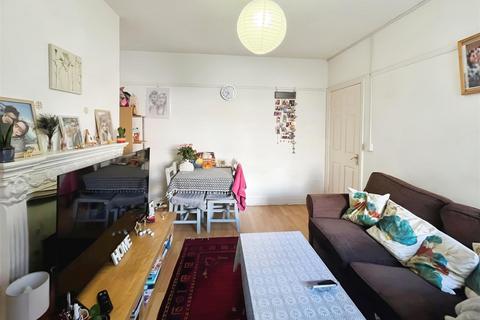 2 bedroom flat for sale, Richmond Road, South Shields