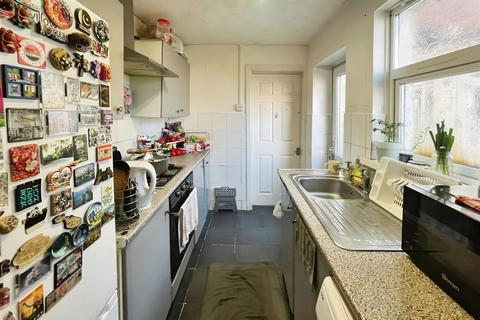 2 bedroom flat for sale, Richmond Road, South Shields